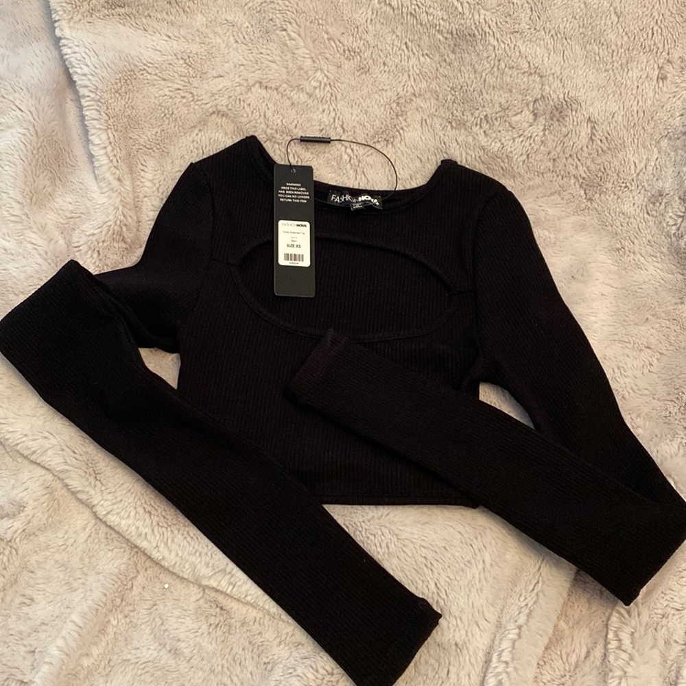 Black Croptop with Cut out